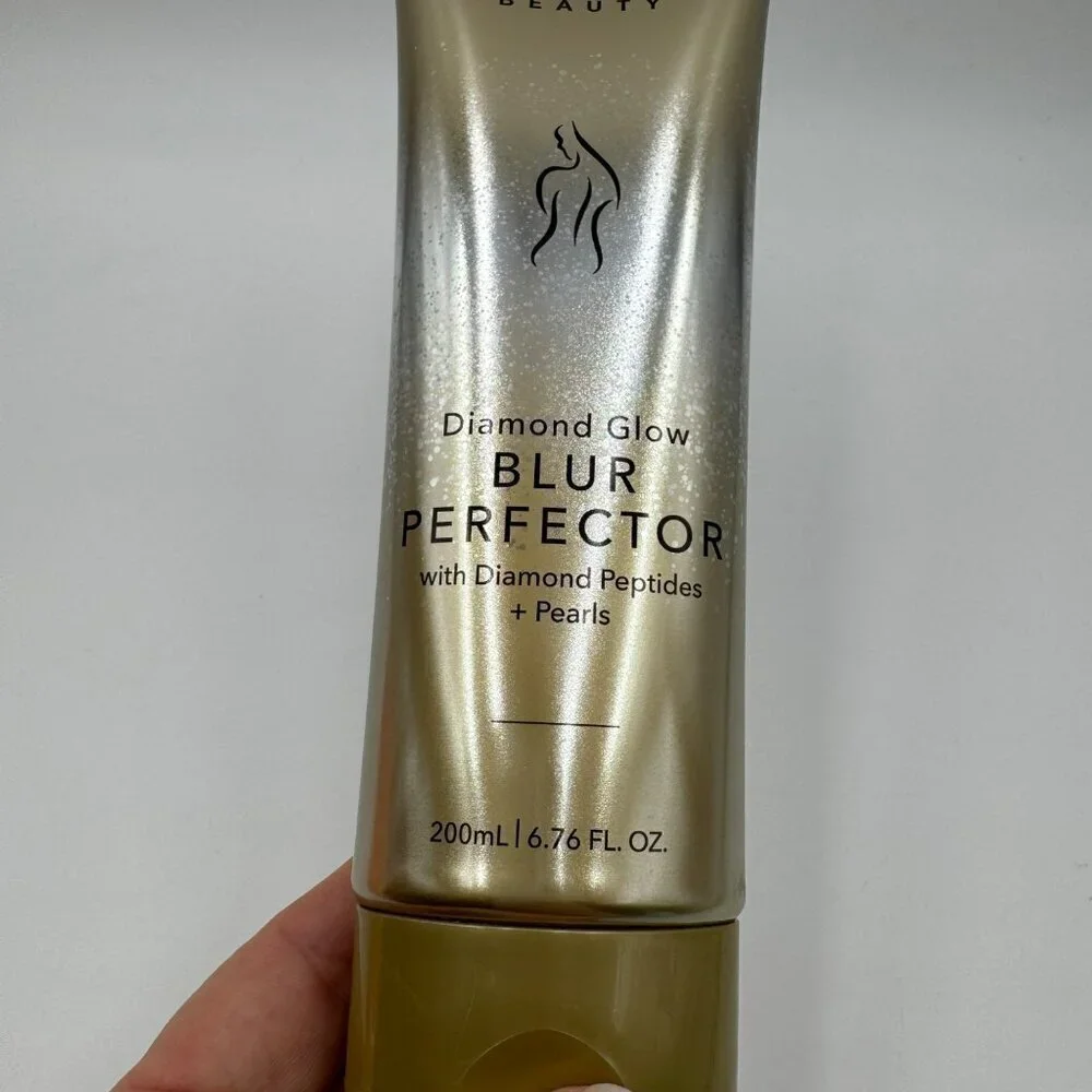 Nakery Beauty enhances skin